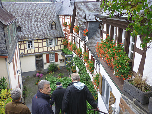 108 Treppen nach unten in das heimelige Beilstein